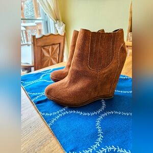 Le Château Suede Wedge Ankle Boots - Brown